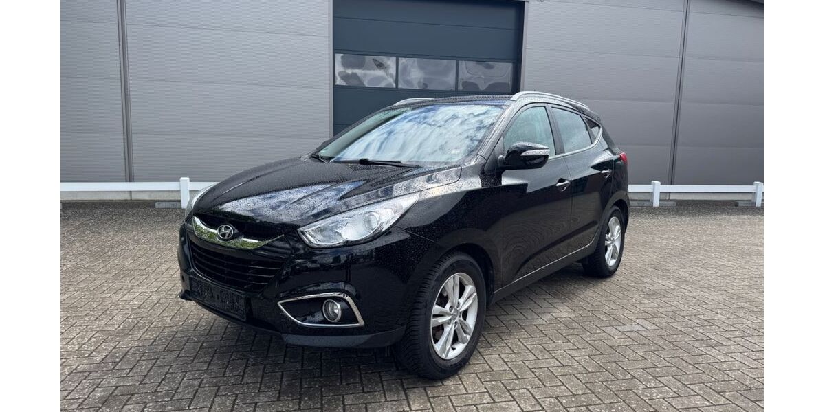 Hyundai ix35 100.500 km 8.599 &euro; Ganderkesse 27777