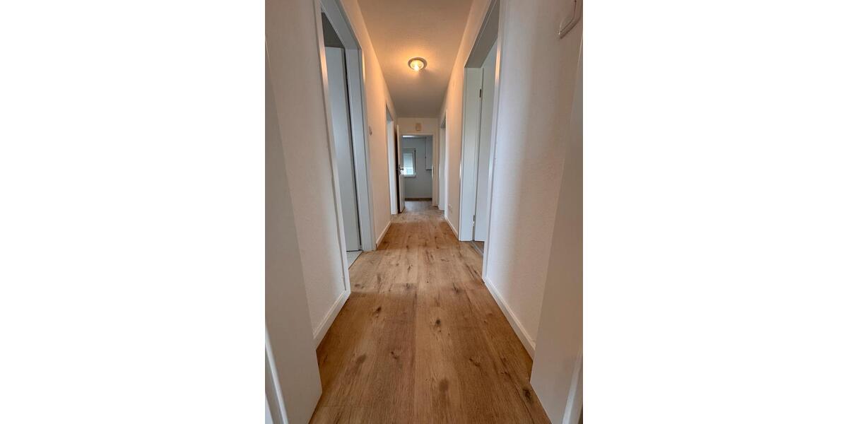 Mehrfamilienhaus, Wohnhaus Oberursel (Taunus) - 7 Zimmer, 156 m&sup2;, 2.500&euro; | Angebot:25329092