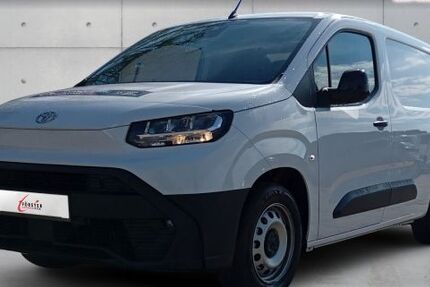 Toyota Proace City 2.500 km 28.440 &euro; Pirna 01796