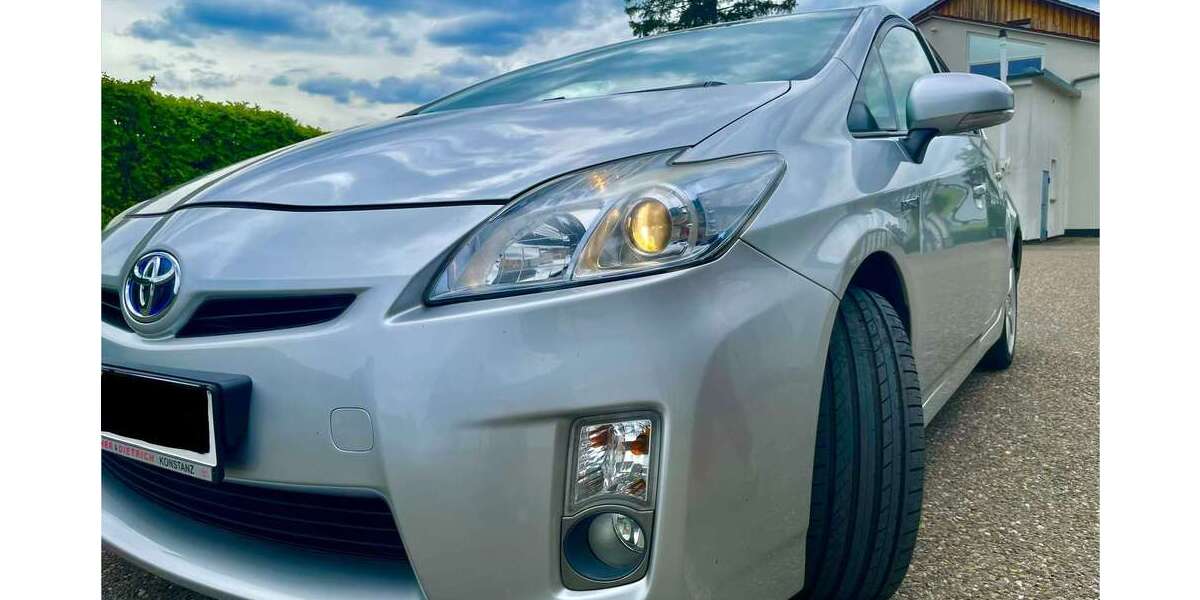 Toyota Prius 242.500 km 8.300 &euro; Friolzheim 71292