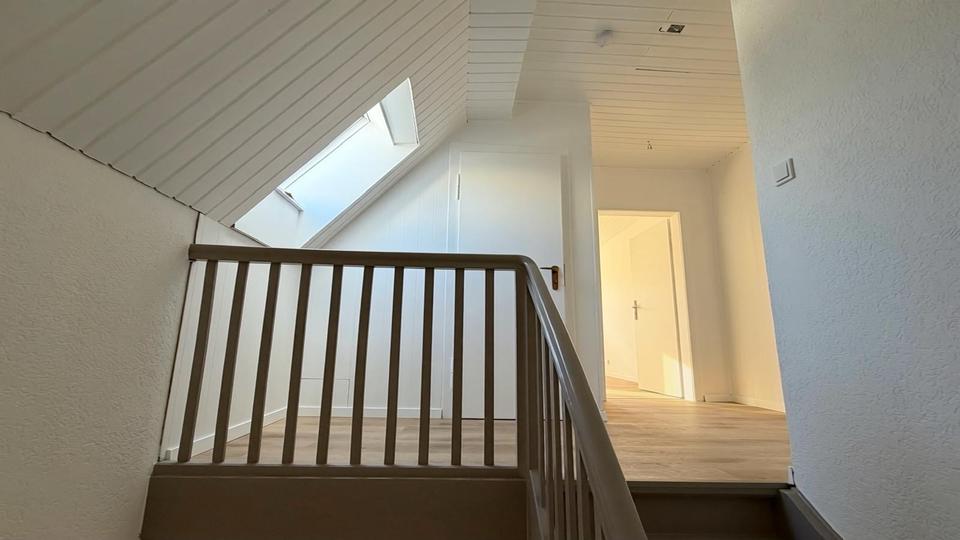 Einfamilienhaus Sinn - 6 Zimmer, 169 m&sup2;, 1.250&euro; | Angebot:25329094