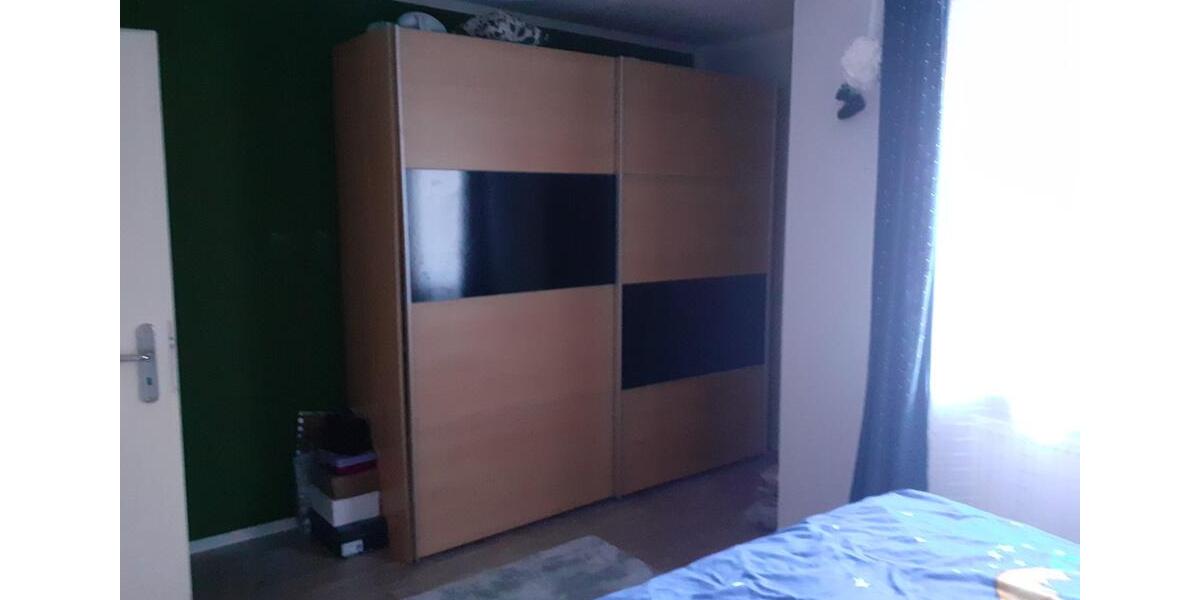 Dachgeschoßwohnung Neustadt an der Waldnaab - 3 Zimmer, 90 m&sup2;, 800&euro; | Angebot:25104520