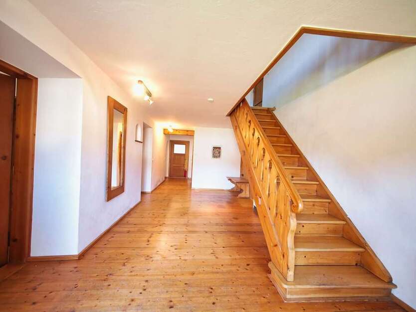 Haus zum Kaufen in Vachendorf 775.000 € 225 m²