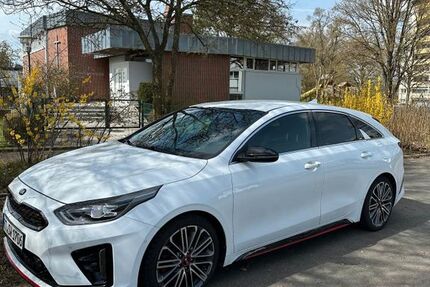 Kia pro ceed / ProCeed 75.000 km 22.000 &euro; Laupheim 88471
