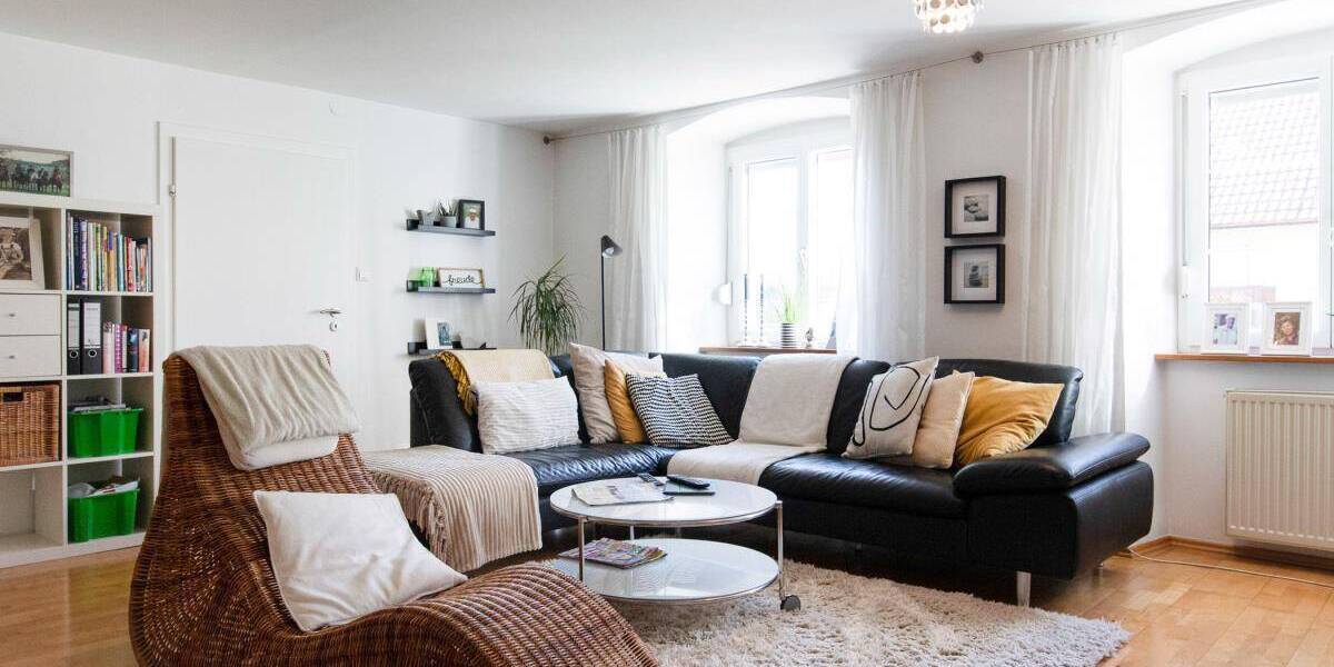 Teilrenoviertes Einfamilienhaus mit Ökonomieteil in Wutöschingen 8 zimmer