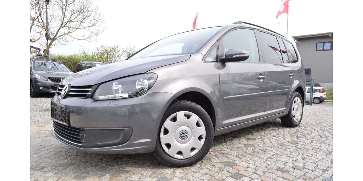 VW Touran 87.000 km 10.480 &euro; Ahrensboek 23623