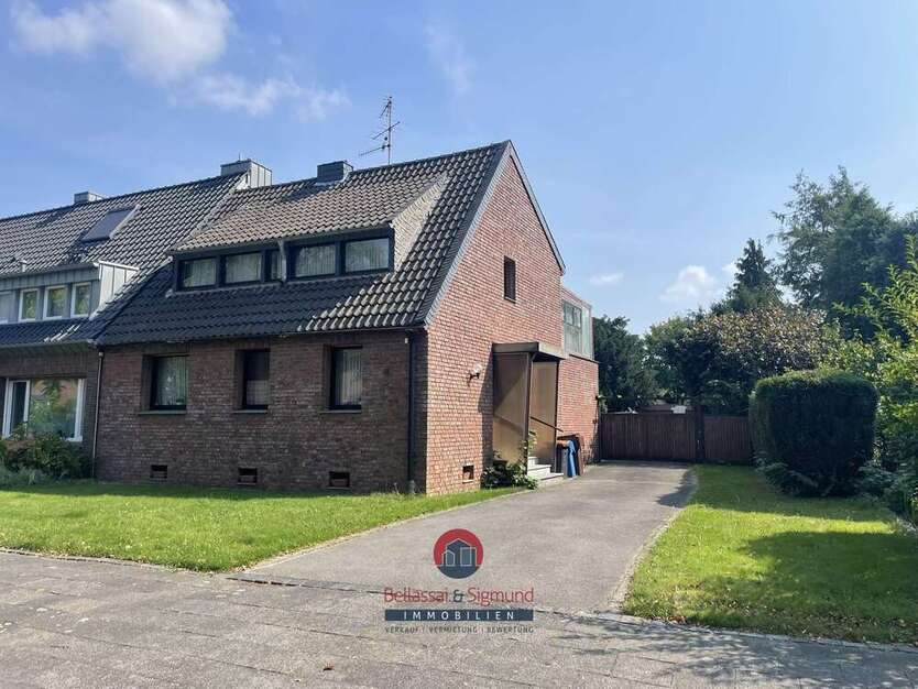 Haus zum Kaufen in Krefeld 330.000 € 100 m²