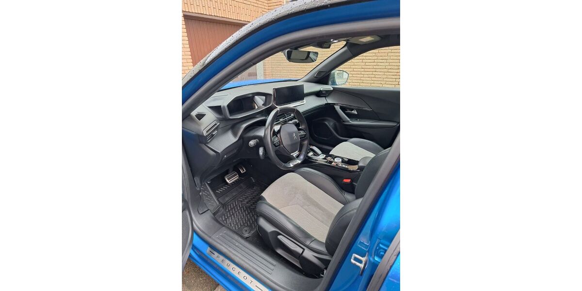 Peugeot 2008 54.000 km 17.900 &euro; Andernach 56626
