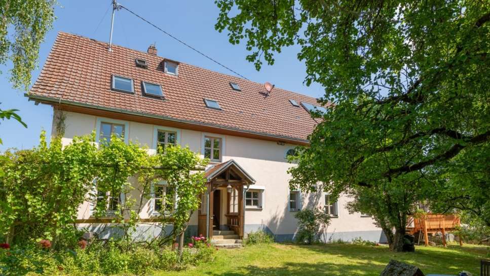 Haus zum Kaufen in Wutach Münchingen 499.000 € 260 m²
