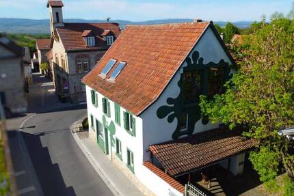 Haus Ingelheim am Rhein Wackernheim - 7 Zimmer, 274 m&sup2;, 380.000&euro; | Angebot:26344442