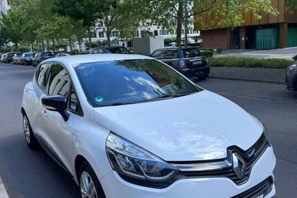 Renault Clio 56.000 km 7.000 &euro; Frankfurt 60486