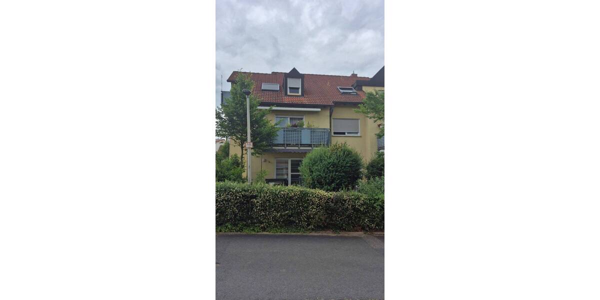 Etagenwohnung Kitzingen - 3 Zimmer, 77 m&sup2;, 229.000&euro; | Angebot:26908859