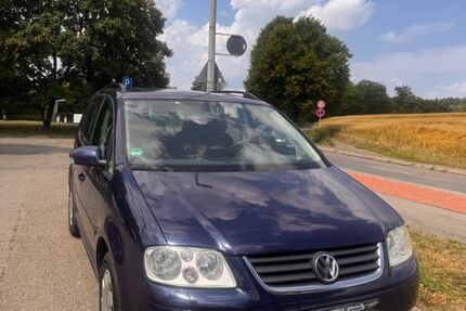 VW Touran 221.000 km 1.999 &euro; Esslingen 73732