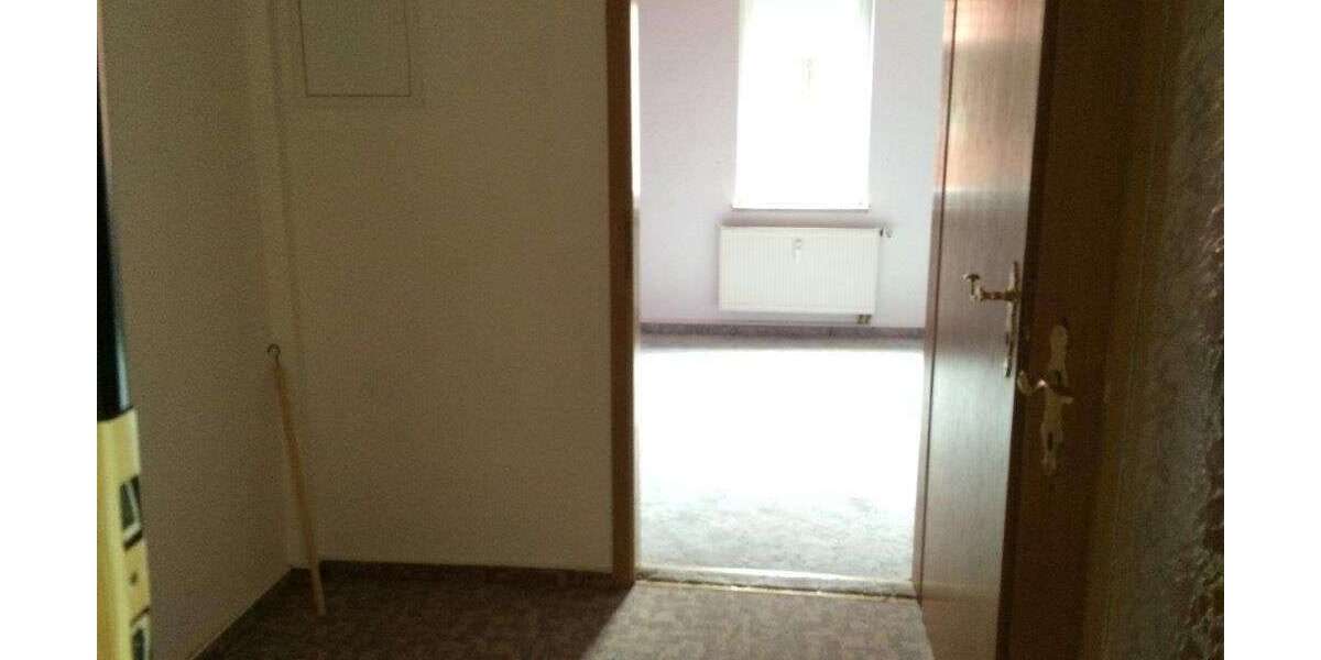 Hier können 1-2 Familien wohnen, 6,5-Zimmer, in sehr ruhiger Lage von Krölpa - Maisonettenwohnung Krölpa b. Pößneck | Angebot:27273446