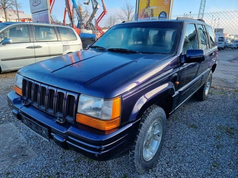Grand Cherokee