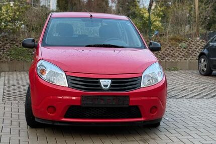 Dacia Sandero 94.390 km 2.490 &euro; Bergisch Gladbach 51429
