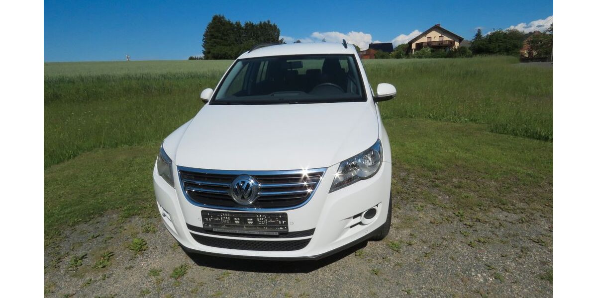 VW Tiguan 108.000 km 7.500 &euro; Grünbach 08223