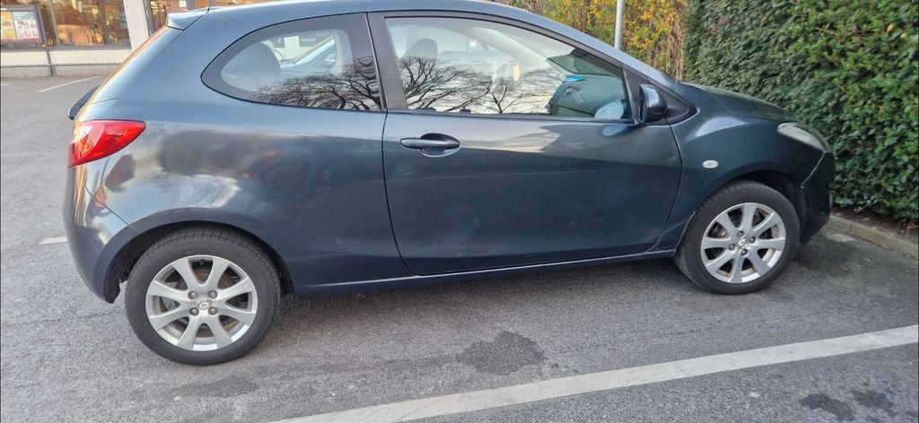 Mazda 2 172.000 km 1.750 &euro; Gladbeck 45968