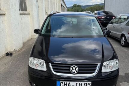 VW Touran 228.000 km 2.050 &euro; Cham 93413