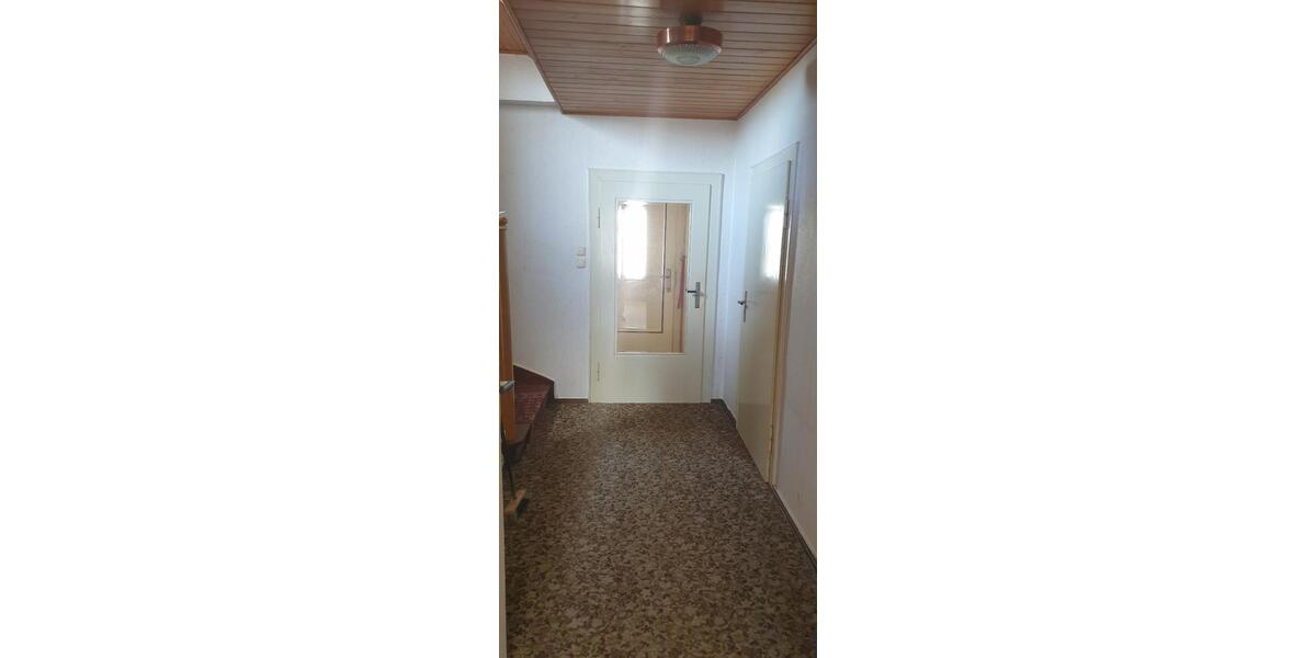 Einfamilienhaus Glauchau - 5 Zimmer, 140 m&sup2;, 180.000&euro; | Angebot:26061615