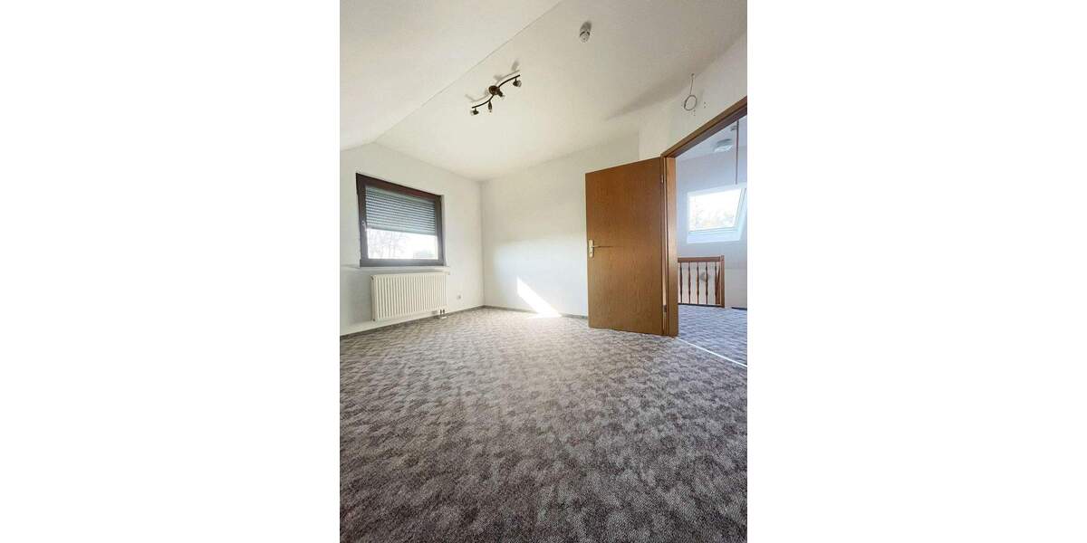 Einfamilienhaus Meerane - 5 Zimmer, 110 m&sup2;, 259.900&euro; | Angebot:25666436