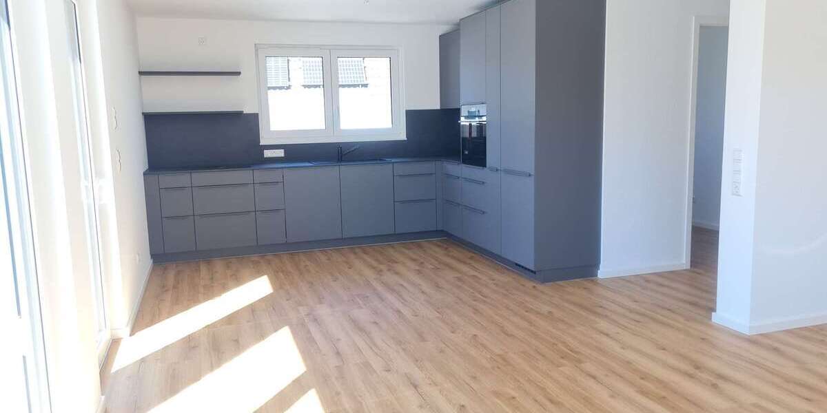 Etagenwohnung Endingen am Kaiserstuhl - 3 Zimmer, 99 m&sup2;, 1.410&euro; | Angebot:27117430