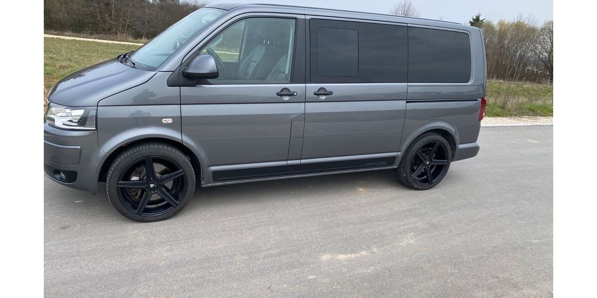 VW T5 Multivan 195.000 km 25.700 &euro; Adelschlag 85111