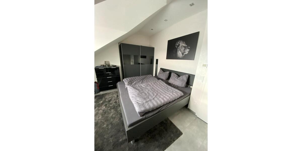 Dachgeschoßwohnung Halle - 2 Zimmer, 71 m&sup2;, 255.000&euro; | Angebot:26814682