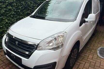 Peugeot Partner 78.200 km 7.900 &euro; Hatten 26209