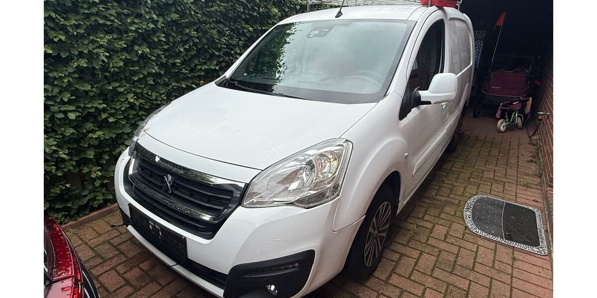 Peugeot Partner 78.200 km 7.900 &euro; Hatten 26209