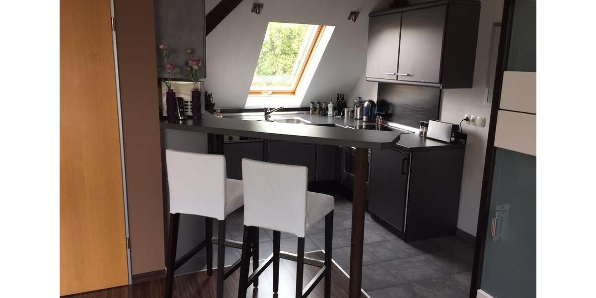 Dachgeschoßwohnung Friedewald - 4 Zimmer, 150 m&sup2;, 900&euro; | Angebot:26126723