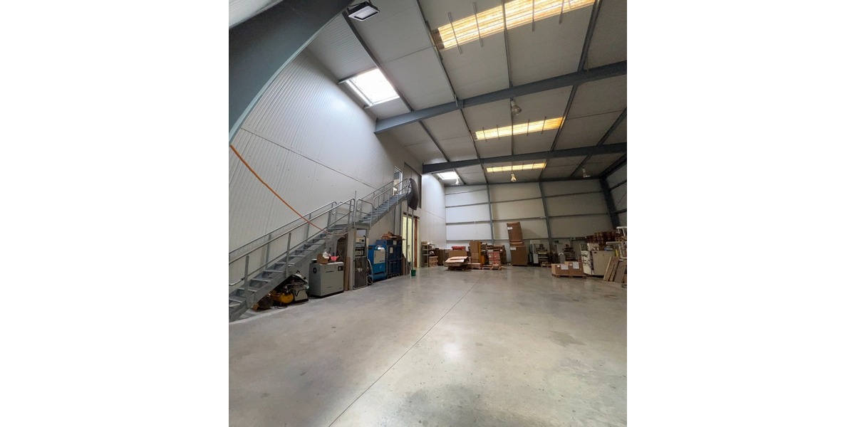 Flexible Gewerbeeinheit mit Hochregallager, Büro & Produktion – zentral in Hohenfels - Gewerbeobjekt Hohenfels | Angebot:20494303