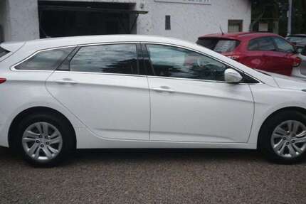 Hyundai i40 195.000 km 5.990 &euro; Saarbrücken 66119