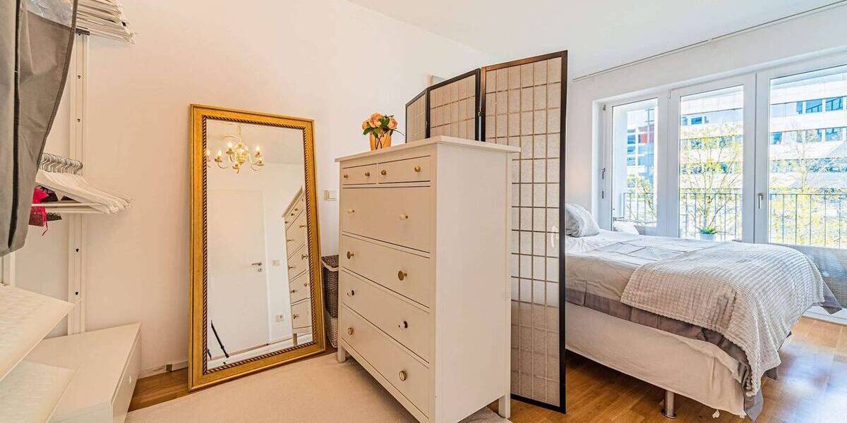 Etagenwohnung Frankfurt am Main Niederrad - 2 Zimmer, 60 m&sup2;, 2.200&euro; | Angebot:26289463