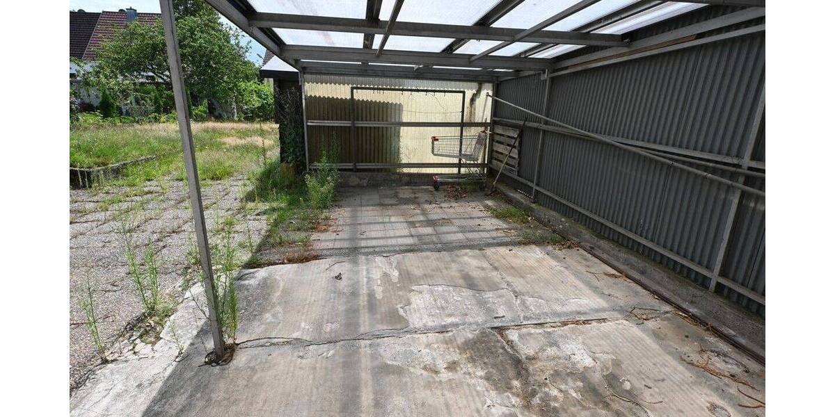 Renovierungsbedürftige Doppelhaushälfte in Saarbrücken am Bellevue zu verkaufen 5 zimmer