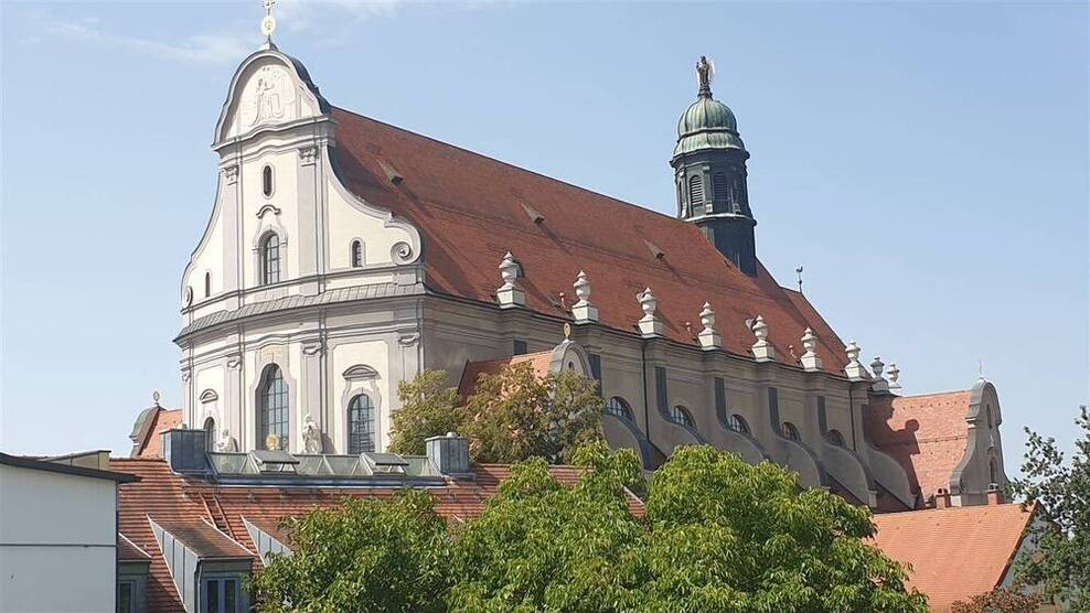 NUR 2 GEHMIN. zum KAPELLPLATZ! 2-ZI.-WOHUNG mit BALKON im ZENTR. ALTÖTTING