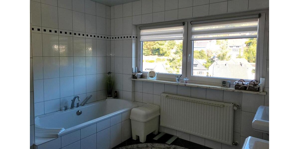 Einfamilienhaus Mettlach - 5 Zimmer, 120 m&sup2;, 370.000&euro; | Angebot:27034074