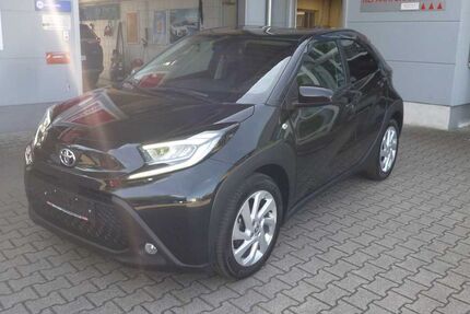 Toyota Aygo (X) 24.600 km 14.390 &euro; Ettlingen-Bruchhausen 76275