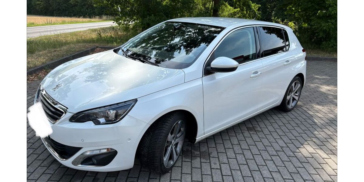 Peugeot 308 96.500 km 8.100 &euro; Zossen 15806