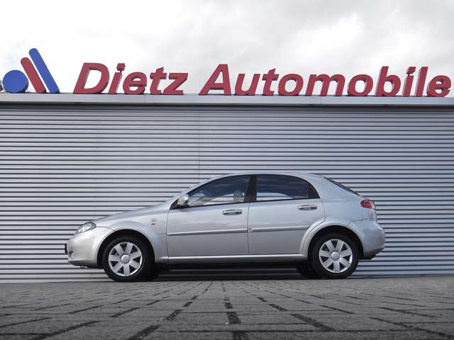 Chevrolet Lacetti 110.000 km 2.999 € Aken 06385