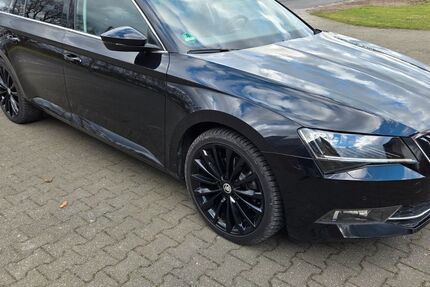 Skoda Superb 85.000 km 21.200 &euro; Rietberg 33397