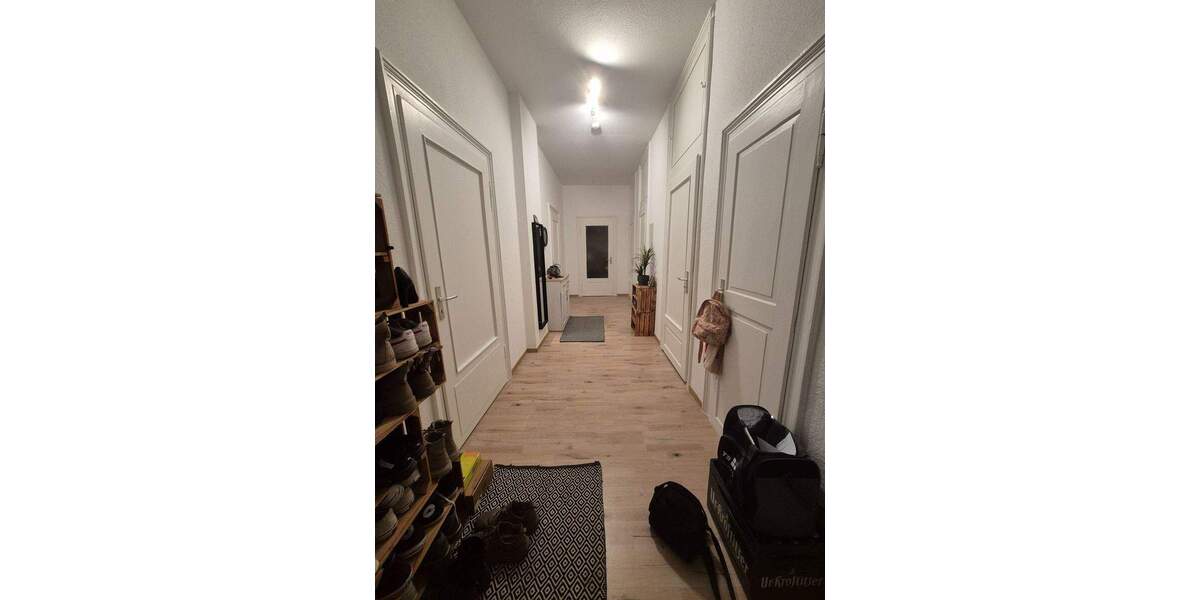 Etagenwohnung Riesa Innenstadt - 3 Zimmer, 105 m&sup2;, 129.000&euro; | Angebot:25775291