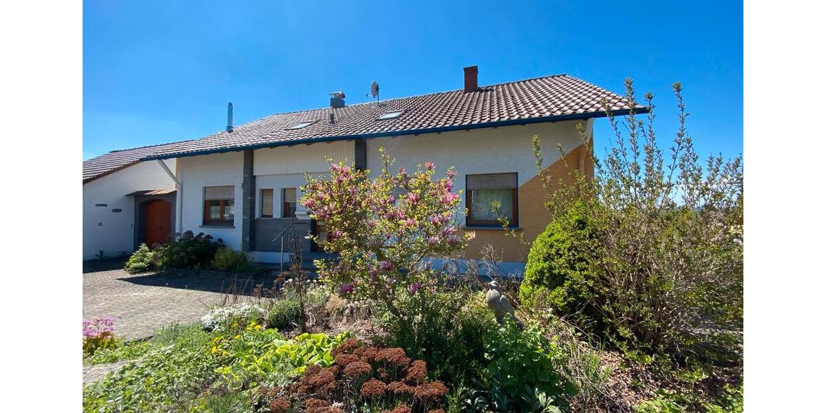 Einfamilienhaus Sulz am Neckar - 9 Zimmer, 240 m&sup2;, 585.000&euro; | Angebot:26891042