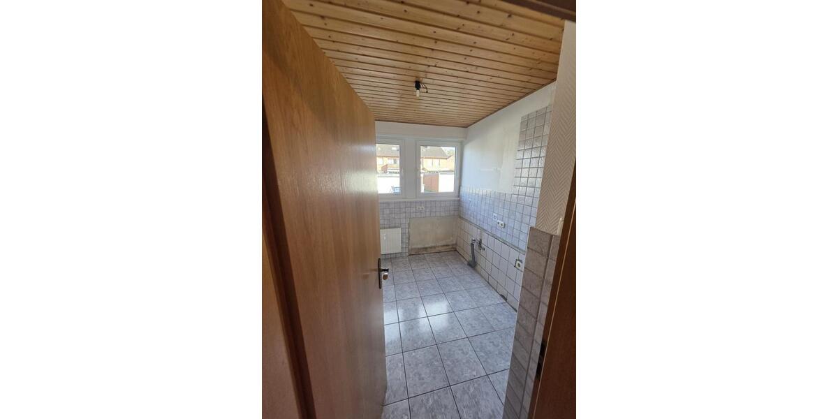 Erdgeschoßwohnung Nettetal - 4 Zimmer, 80 m&sup2;, 1.250&euro; | Angebot:26335374