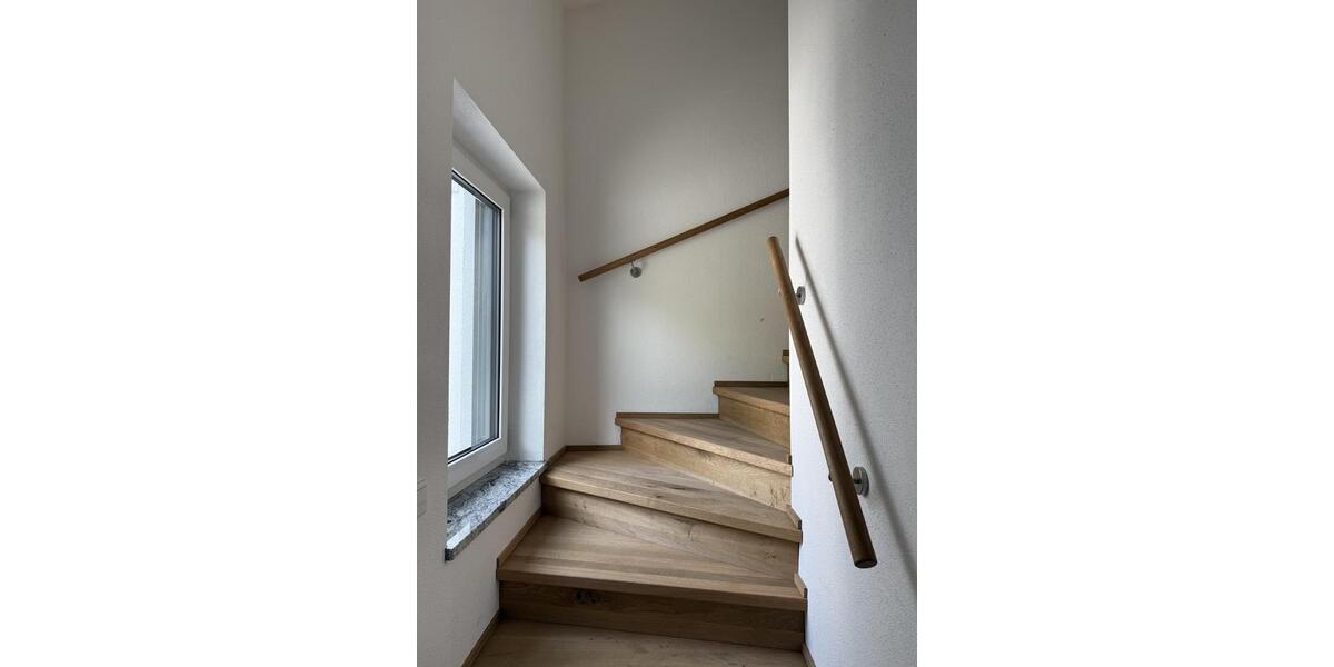 Mehrfamilienhaus, Wohnhaus Geretsried - 17 Zimmer, 404 m&sup2;, 4.000&euro; | Angebot:26660034