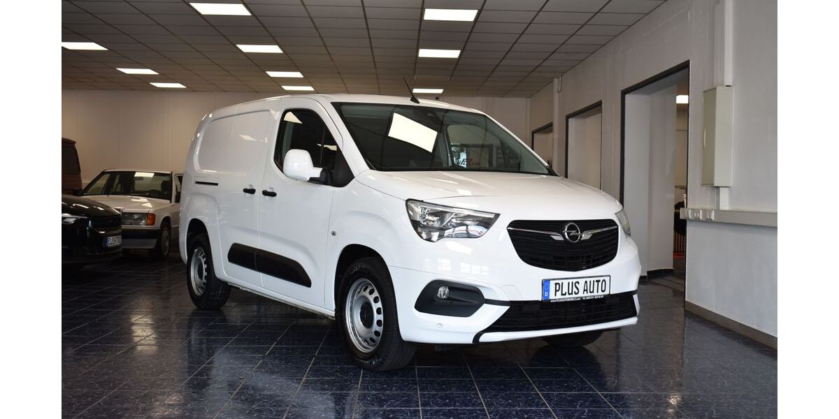 Opel Combo 142.726 km 12.470 &euro; Nürnberg 90431