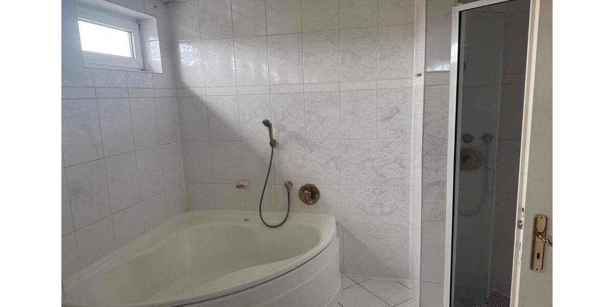 Terrassenwohnung Meßstetten - 4 Zimmer, 150 m&sup2;, 1.550&euro; | Angebot:24805987