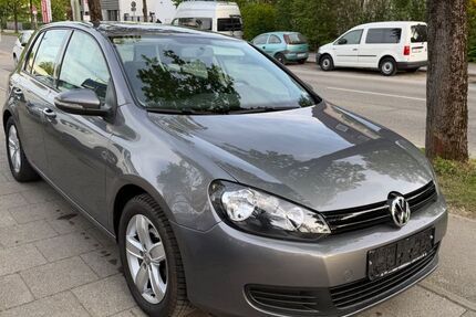 VW Golf 68.000 km 7.990 &euro; München 81825