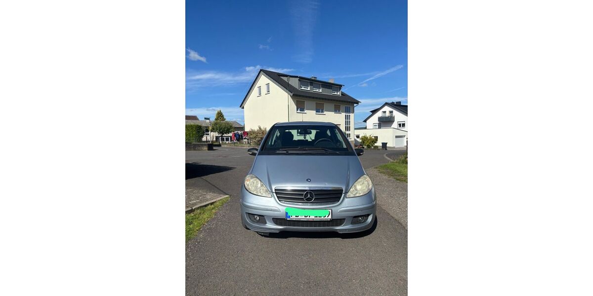 Mercedes-Benz A 180 198.111 km 1.699 &euro; Großenlüder 36137