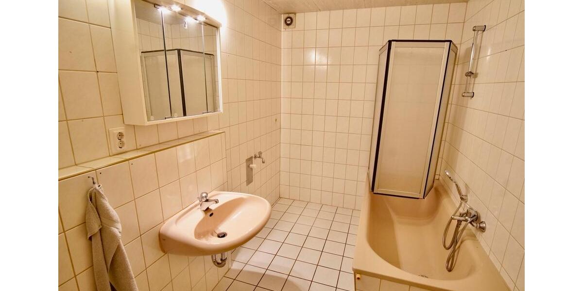 Mehrfamilienhaus, Wohnhaus Salzwedel - 6 Zimmer, 184 m&sup2;, 255.000&euro; | Angebot:26429639